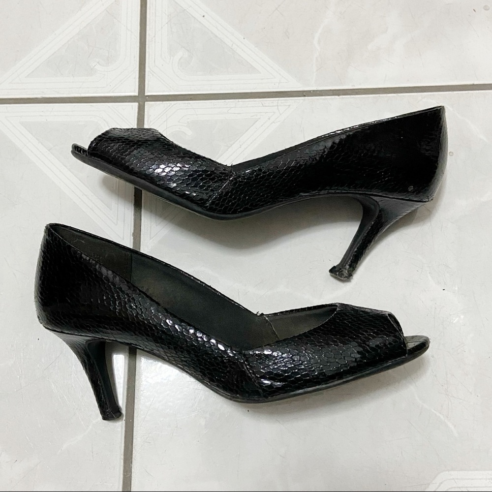 Fioni Peep toe heels